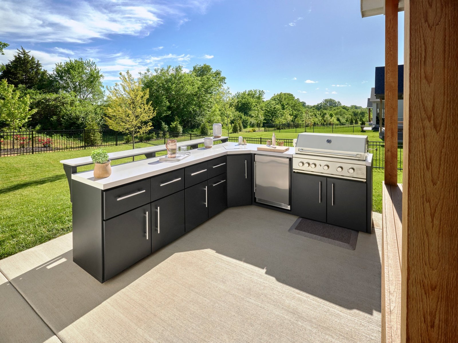Emory Corner Outdoor Kitchen Island and Bar – Right